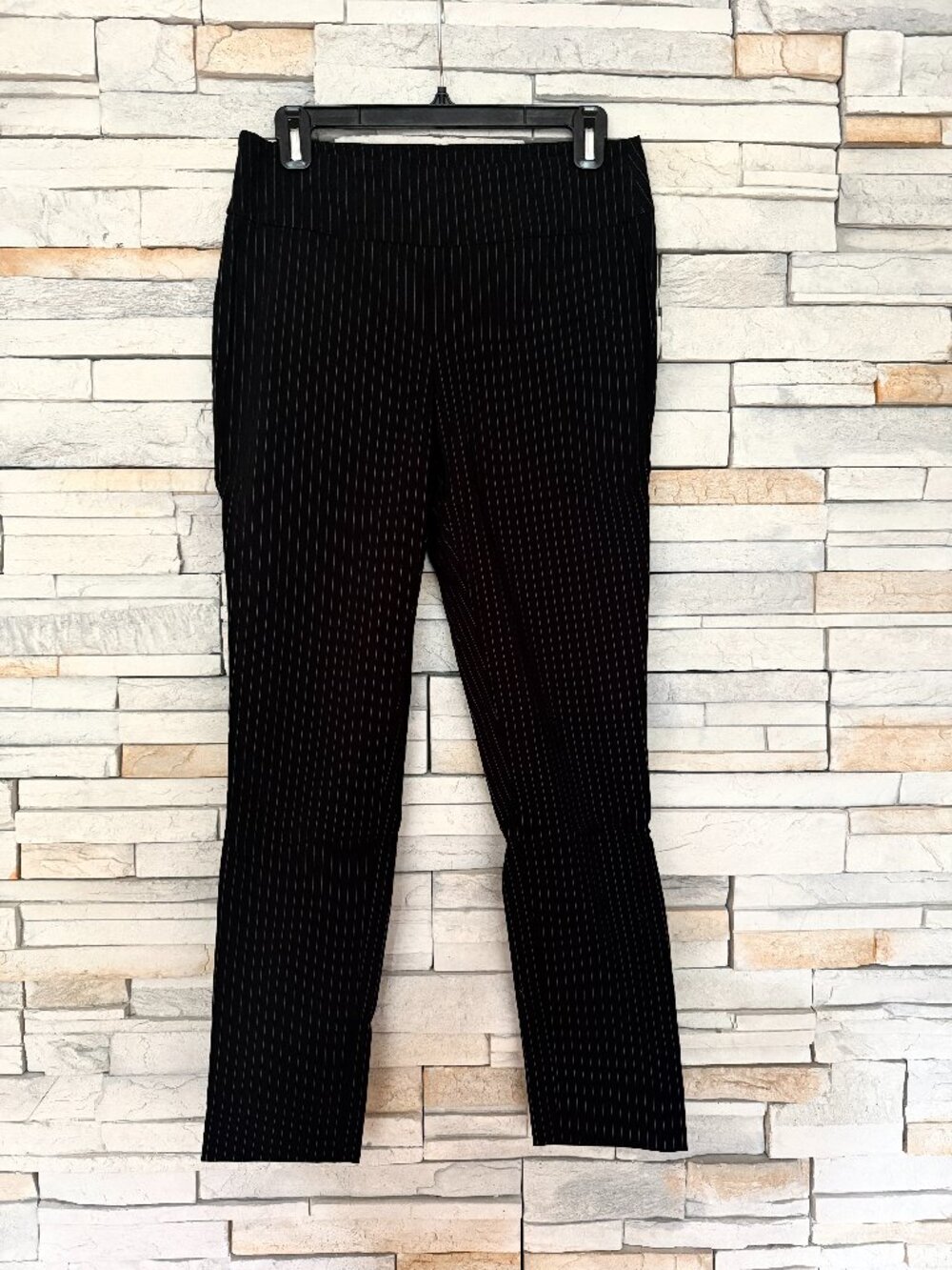 Le Chateau Black Pinstripe Pull On Stretch Pants Size 6 NWOT